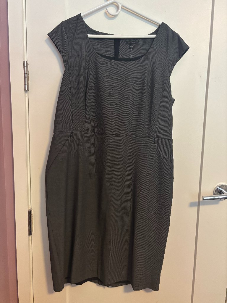 Nwt Ann Taylor Scoop Neck Dress In Bi-Stretch